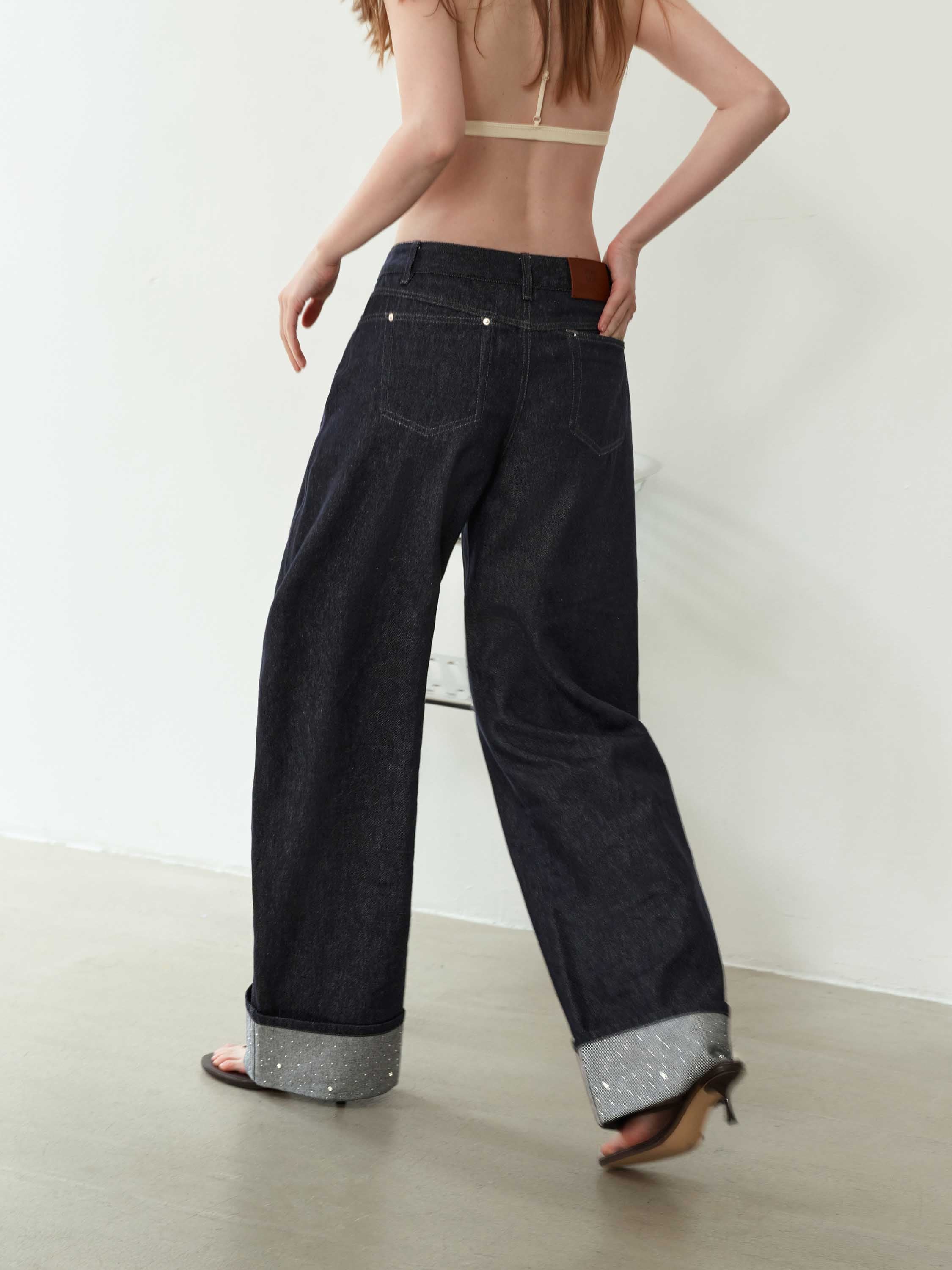Indigo Round Jeans