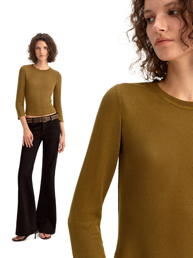Mid-Sleeve Top