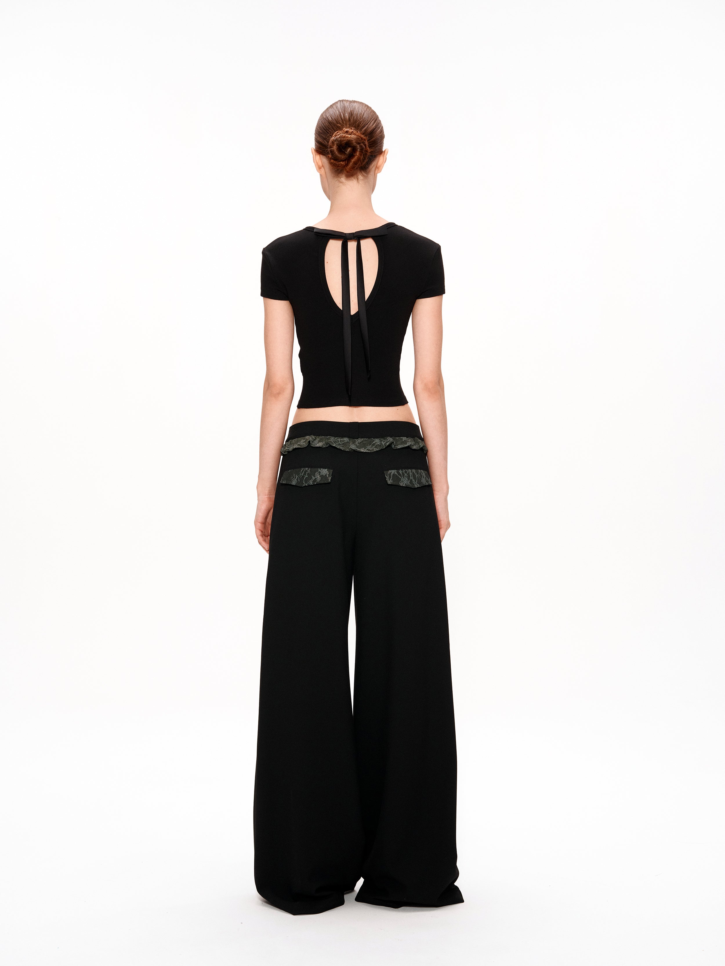 Relaxed Bow Back Slim Fit Crop Tee