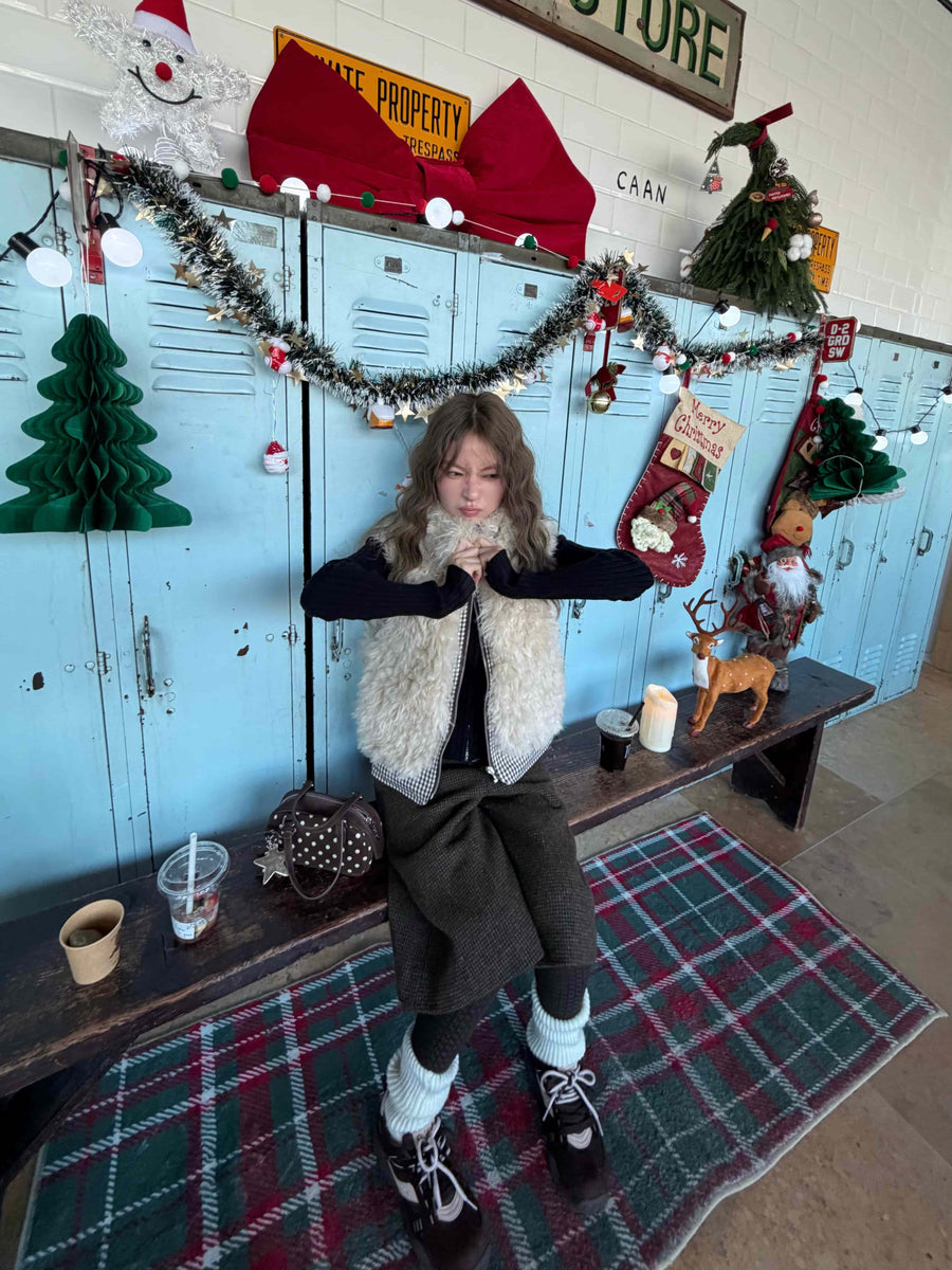 PUKI muse wearing this piece