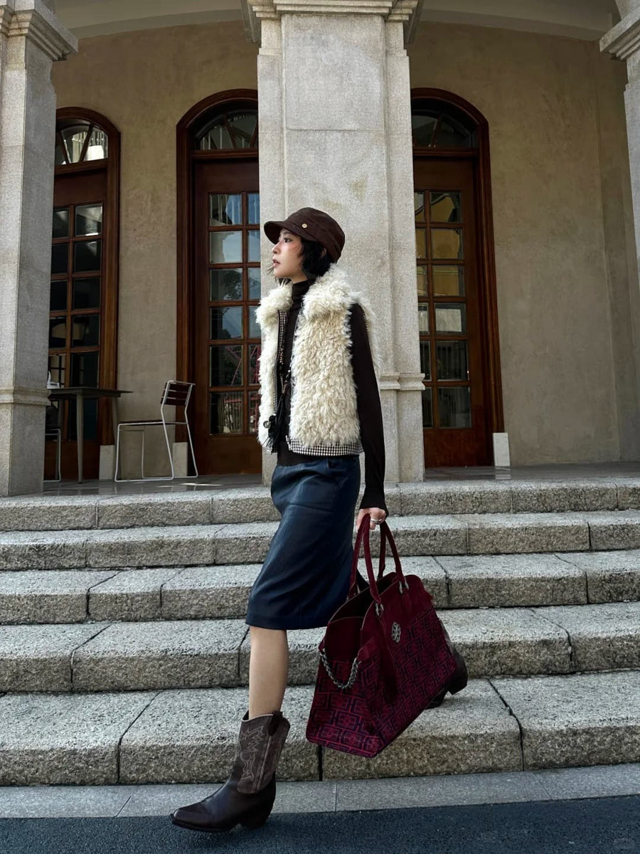 PUKI muse wearing this piece