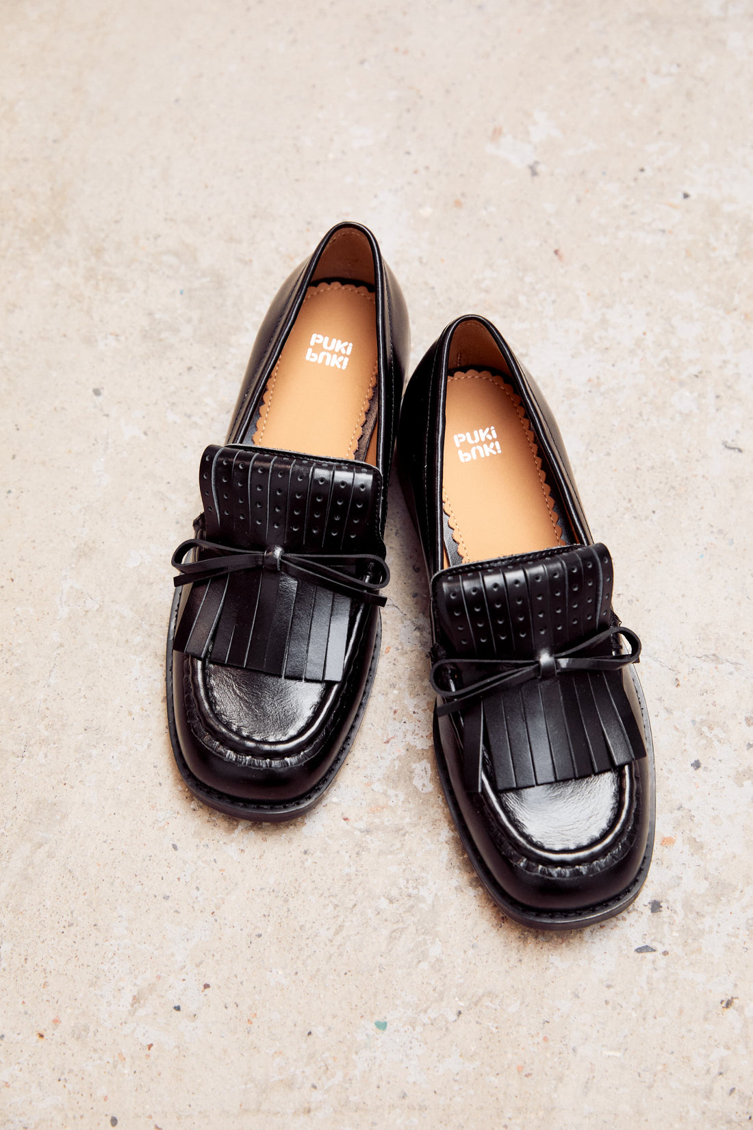 Tassel bow leather loafer