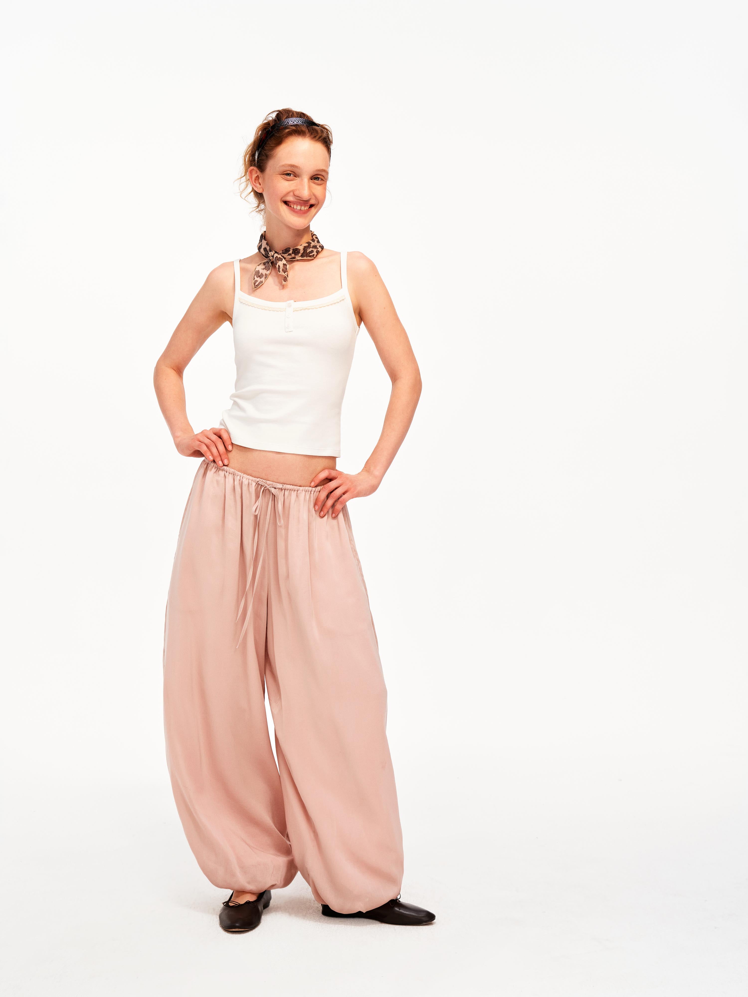 The Airy Lyocell Pants