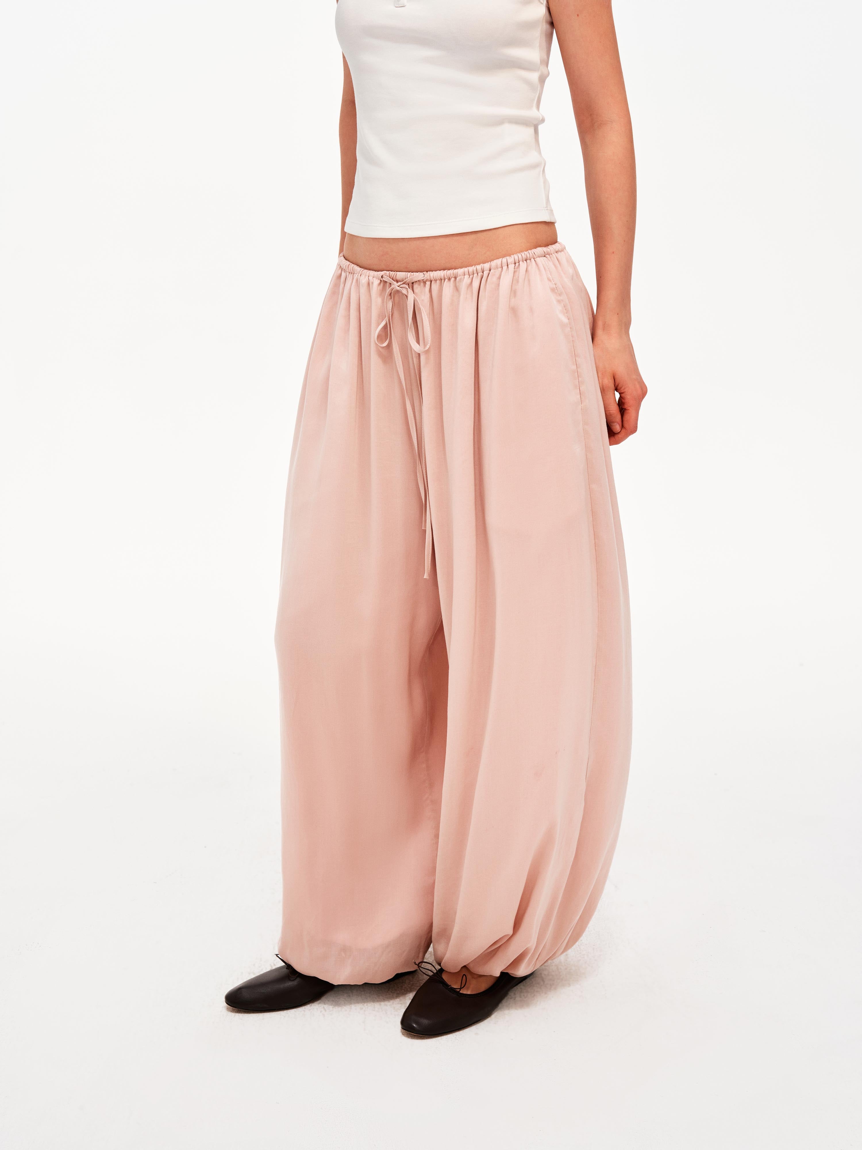 The Airy Lyocell Pants
