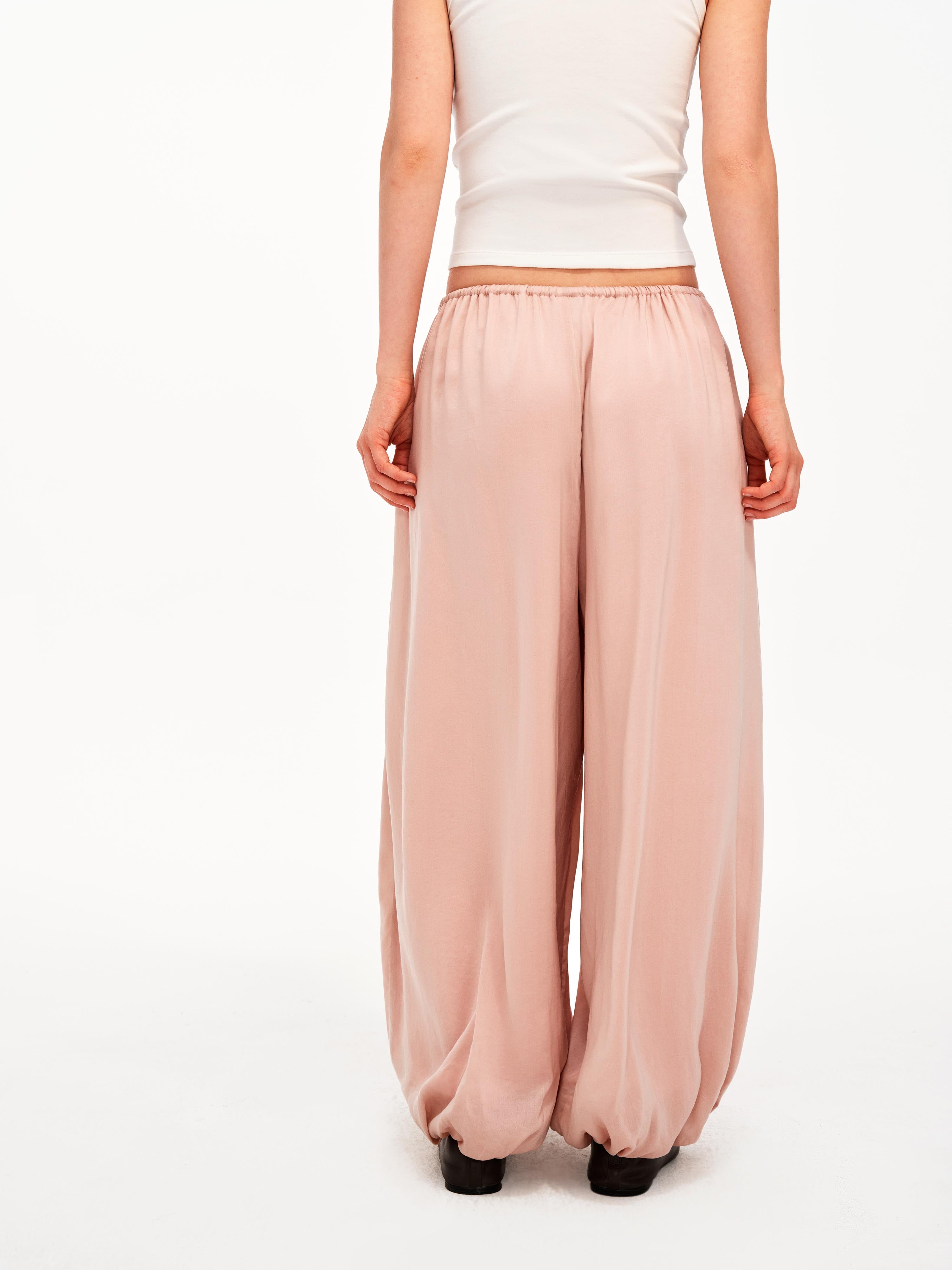 The Airy Lyocell Pants