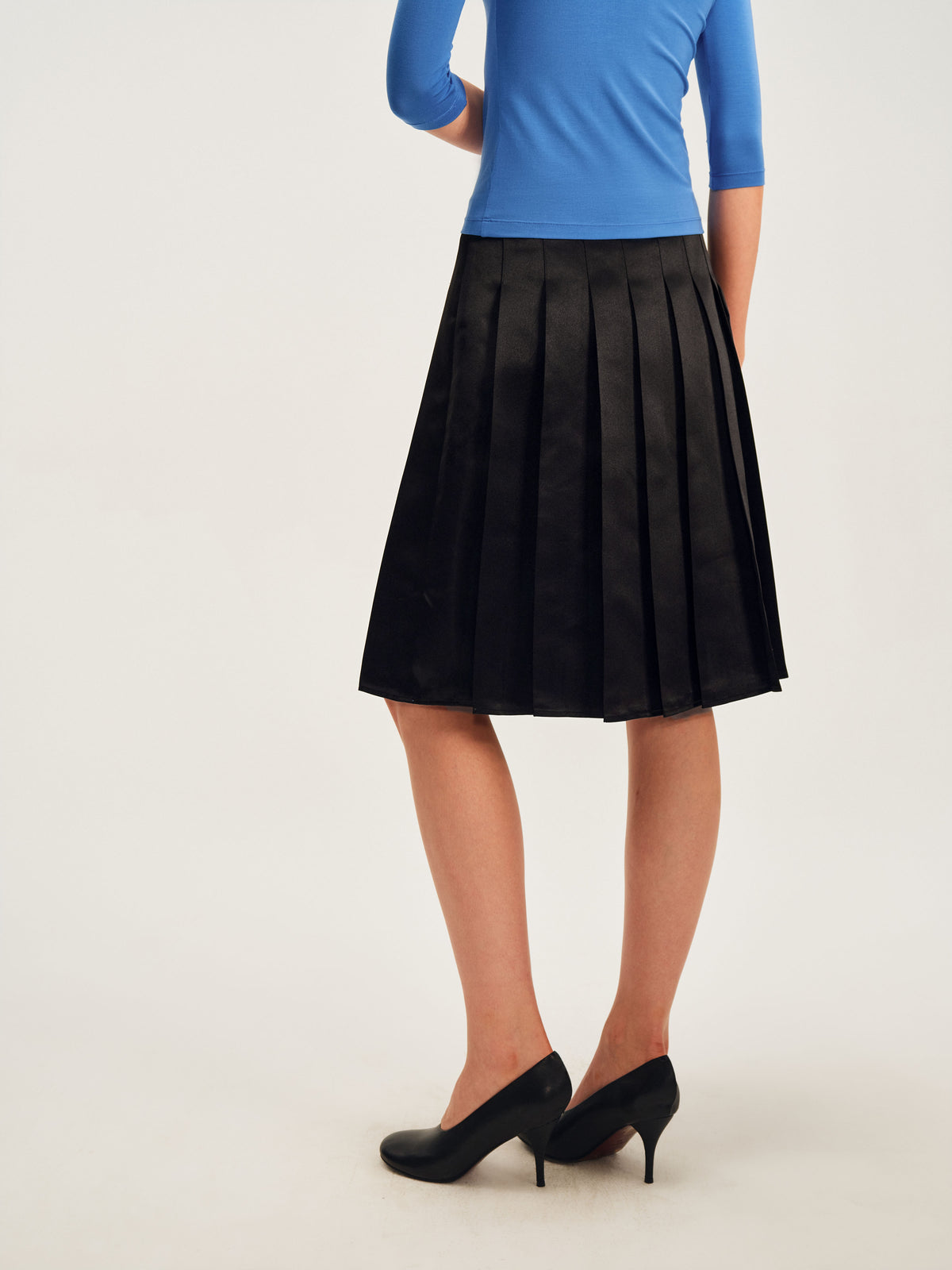 Soft Classic Pleated Skirt