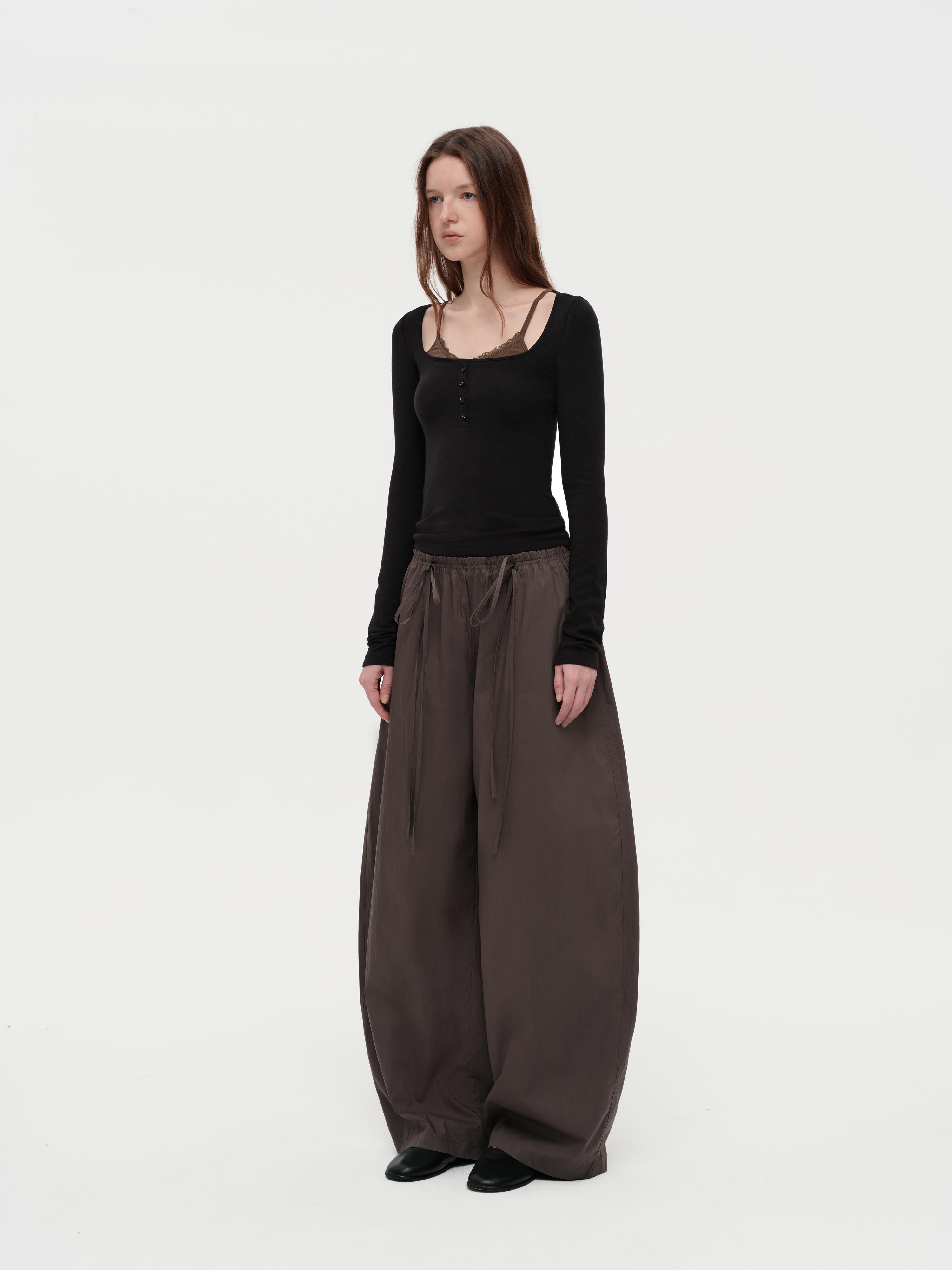The Bow Parachute Pants