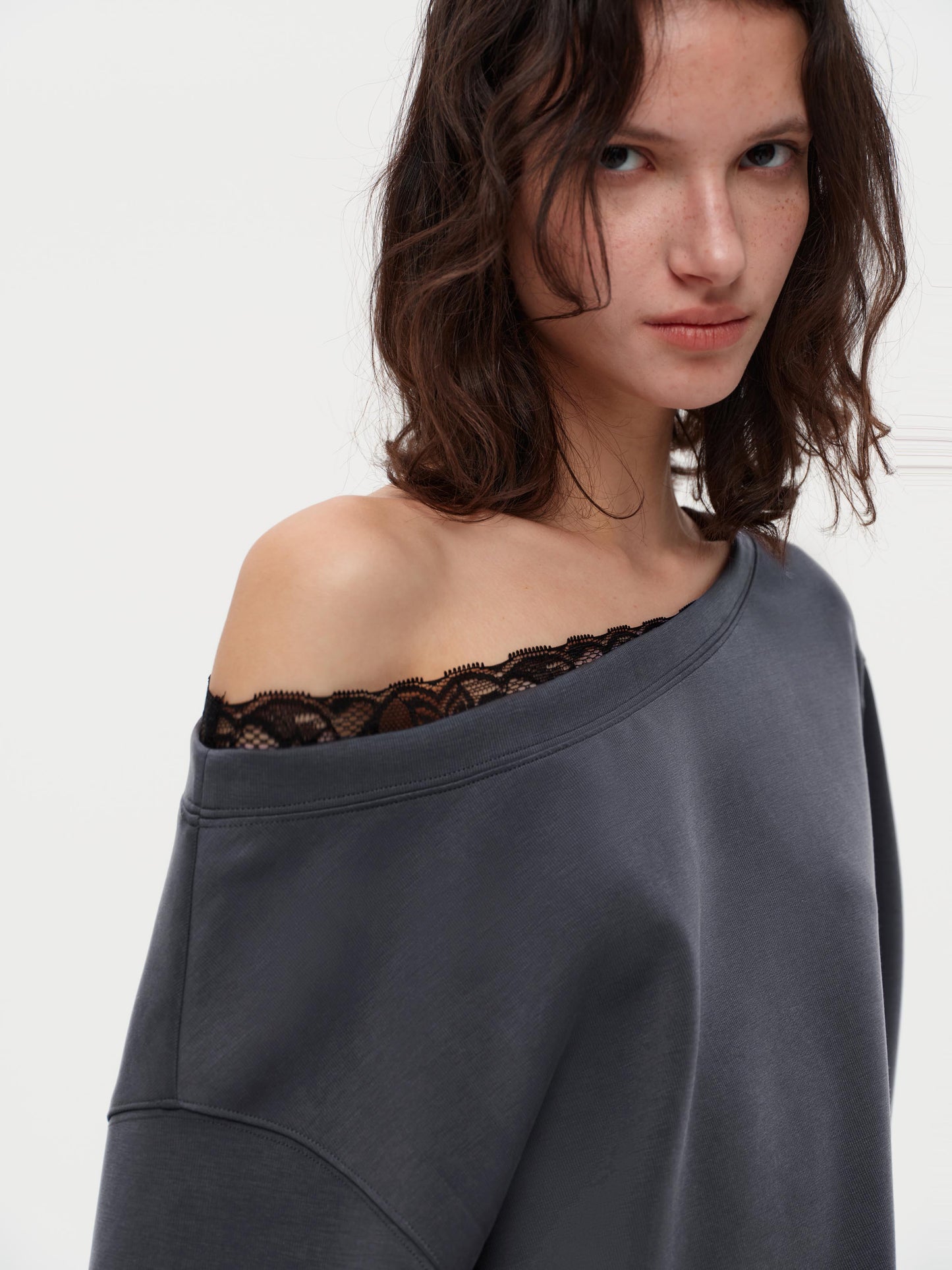 Off-shoulder Sweatshirt