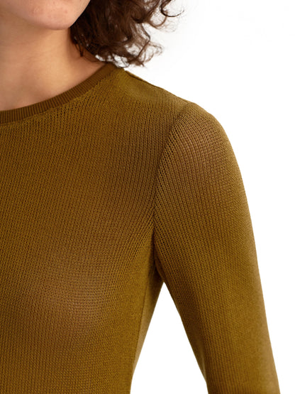 Mid-Sleeve Top