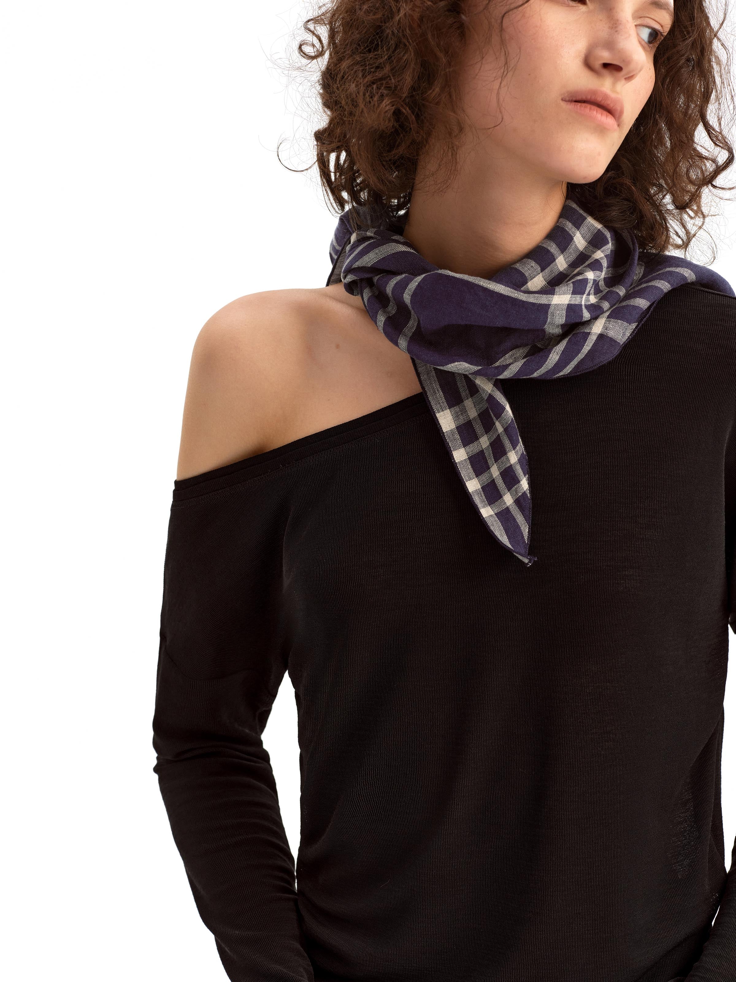 Off-the-shoulder Long-sleeved Knitwear