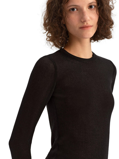 Mid-Sleeve Top
