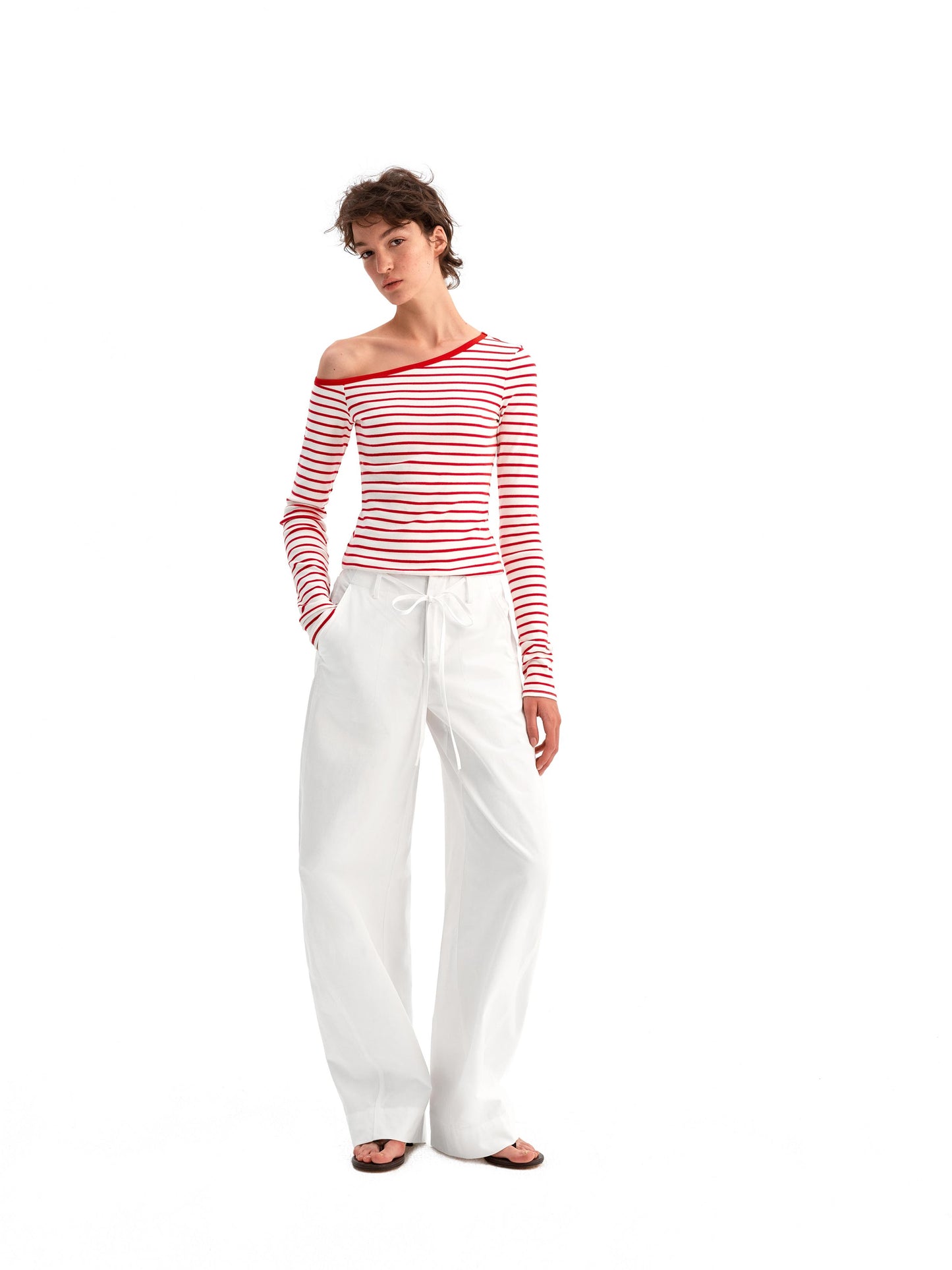 Off-the-shoulder Long-sleeved Knitwear