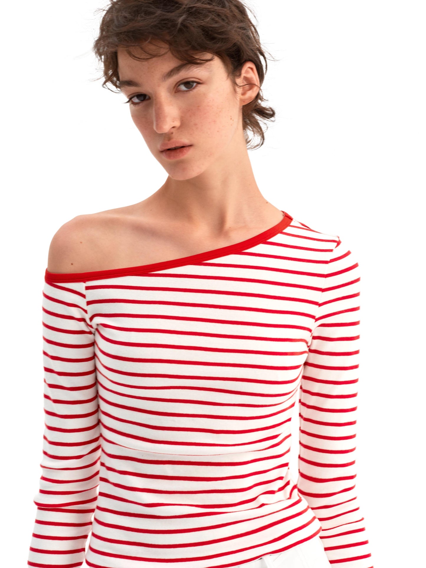 Off-the-shoulder Long-sleeved Knitwear