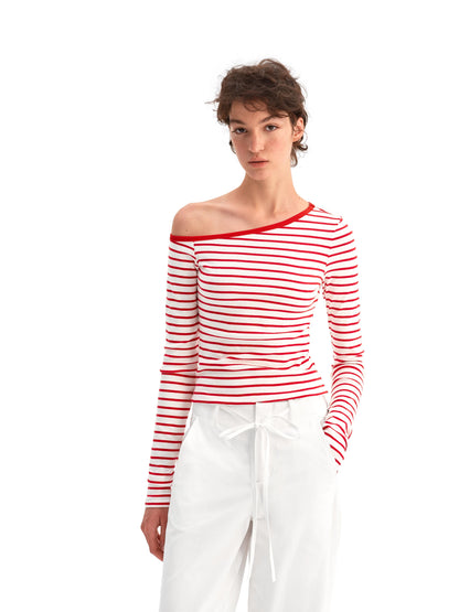 Off-the-shoulder Long-sleeved Knitwear