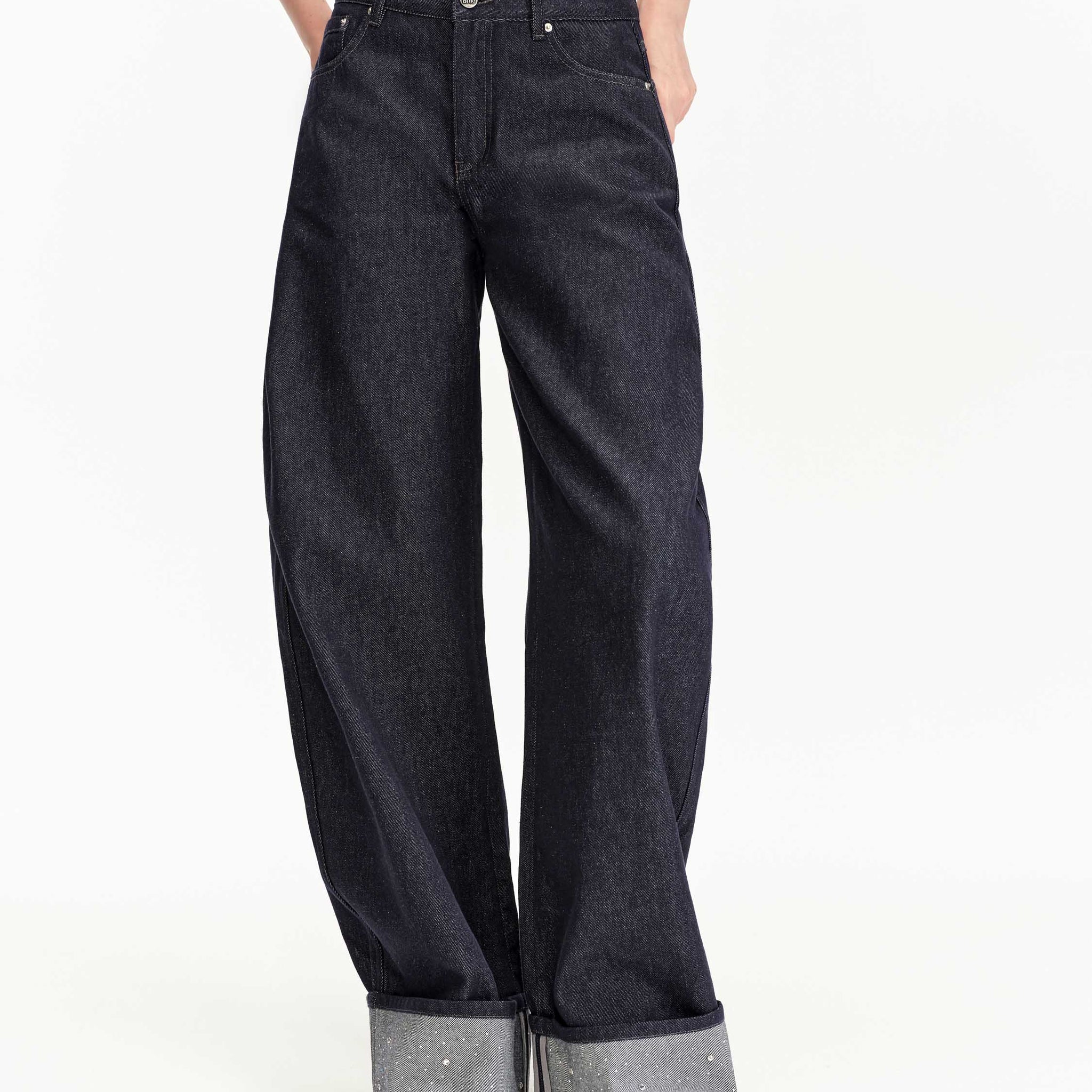 Indigo Round Jeans