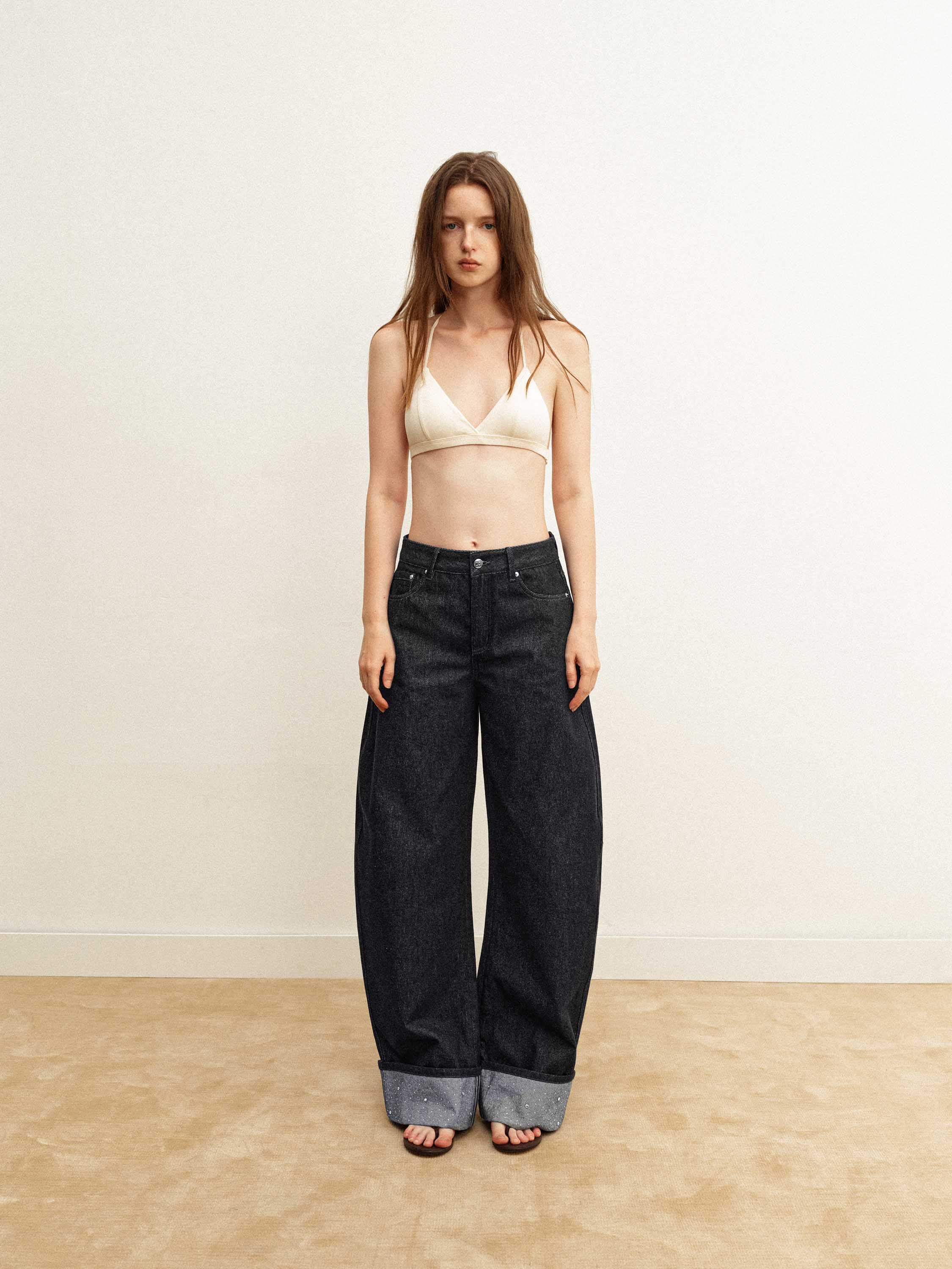 Indigo Round Jeans