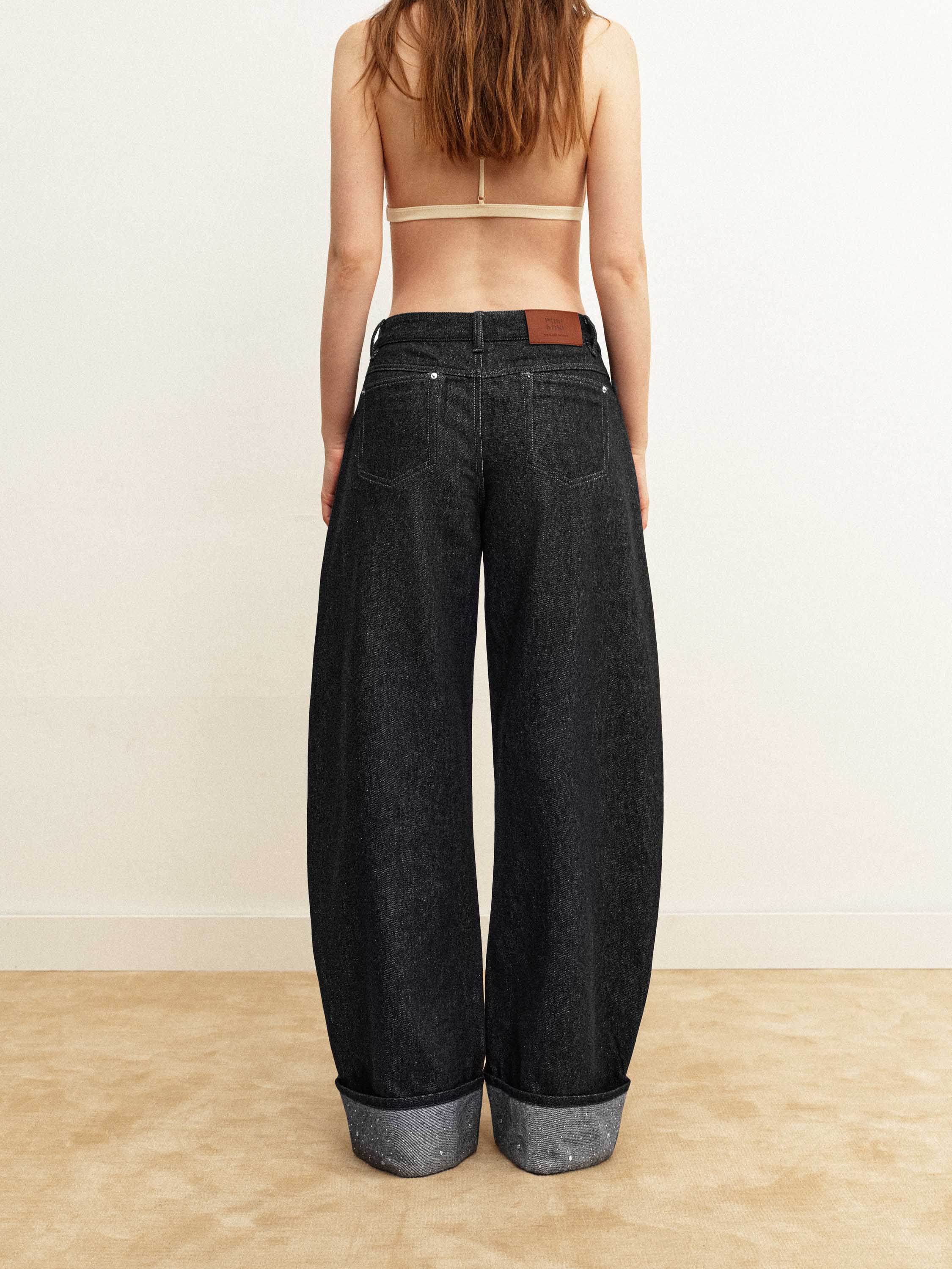 Indigo Round Jeans