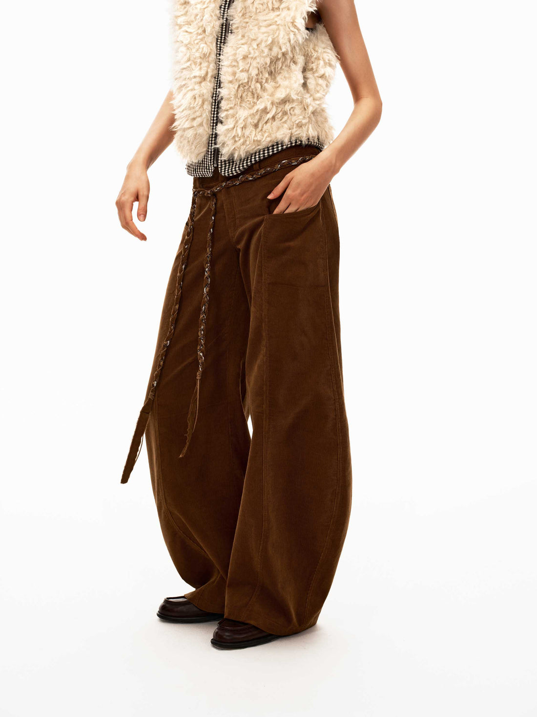Corduroy Curved Pants with Belt