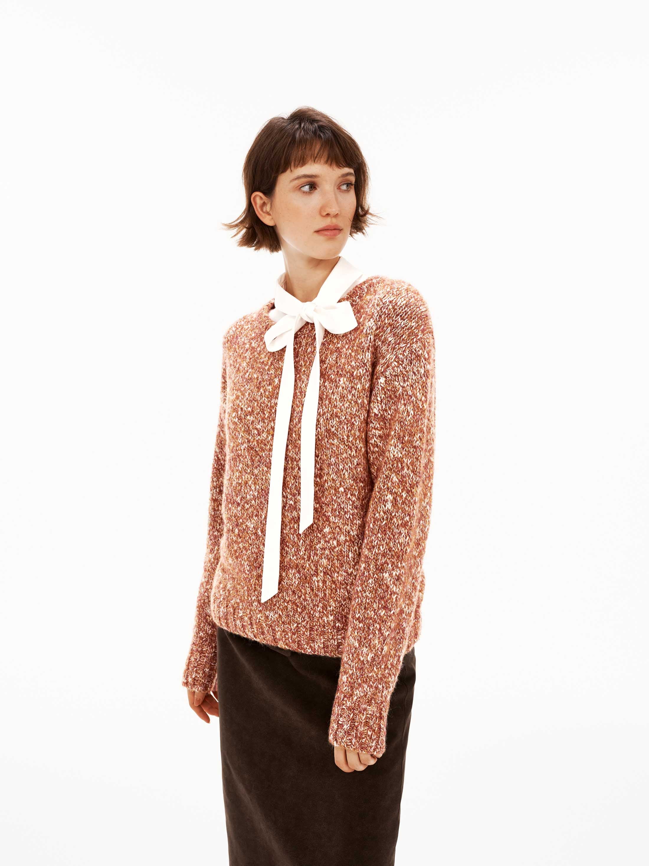 Mixed Wool Knit Top with Detachable Bow