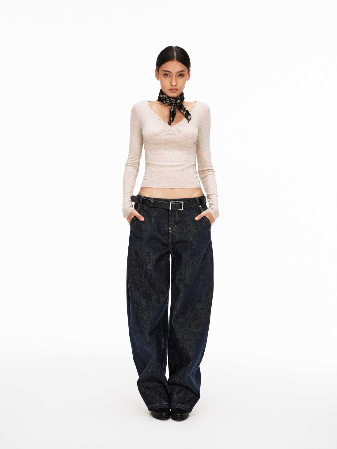 Classic Retro Mid-Rise Slim Jeans