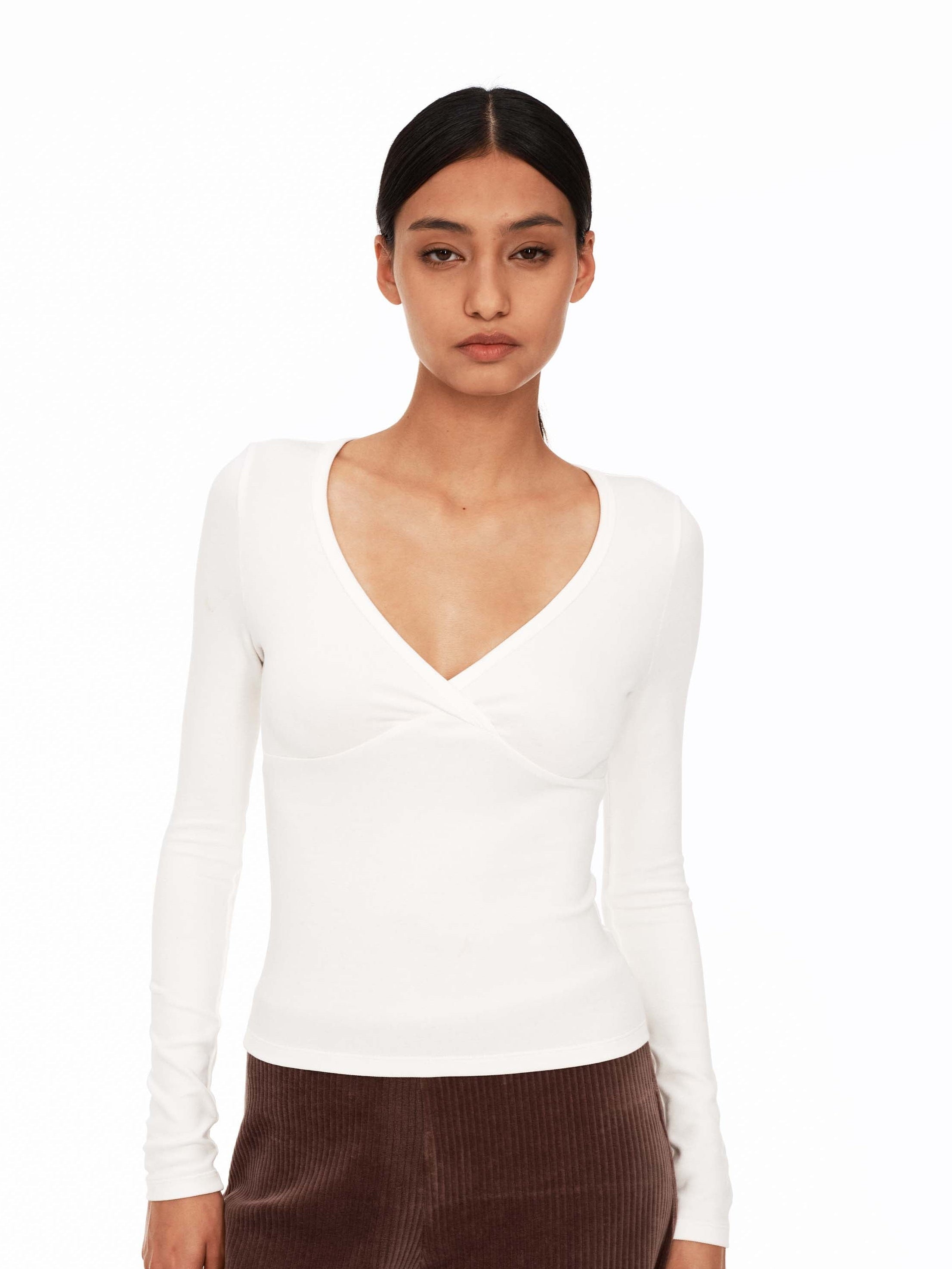 Twist V-Neck Base Layer