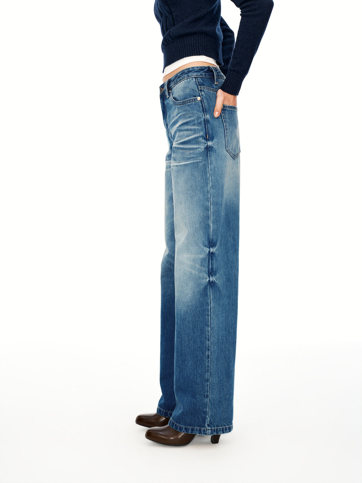 Mid Rise Lineup Jeans