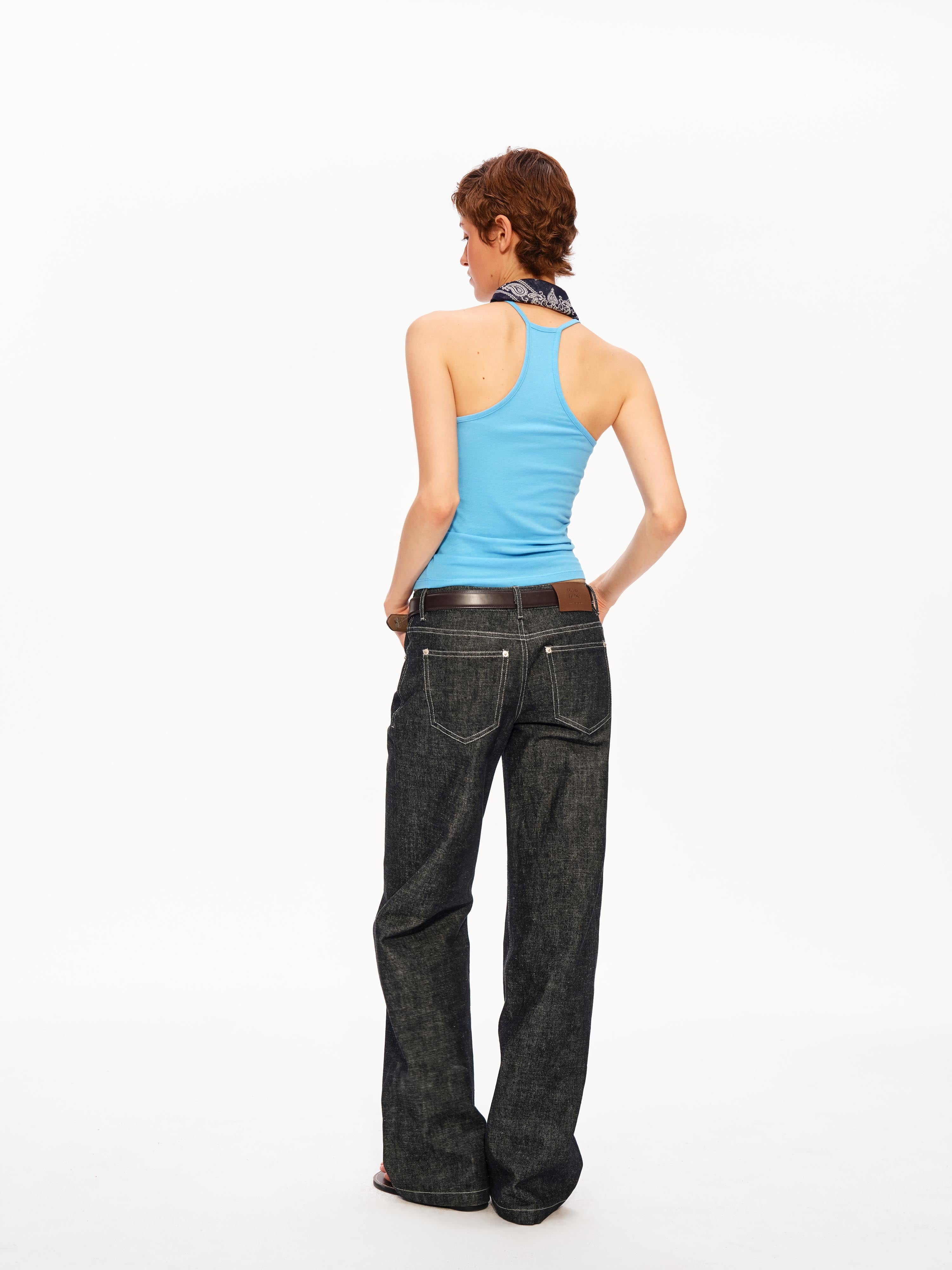 Essential V Tank
