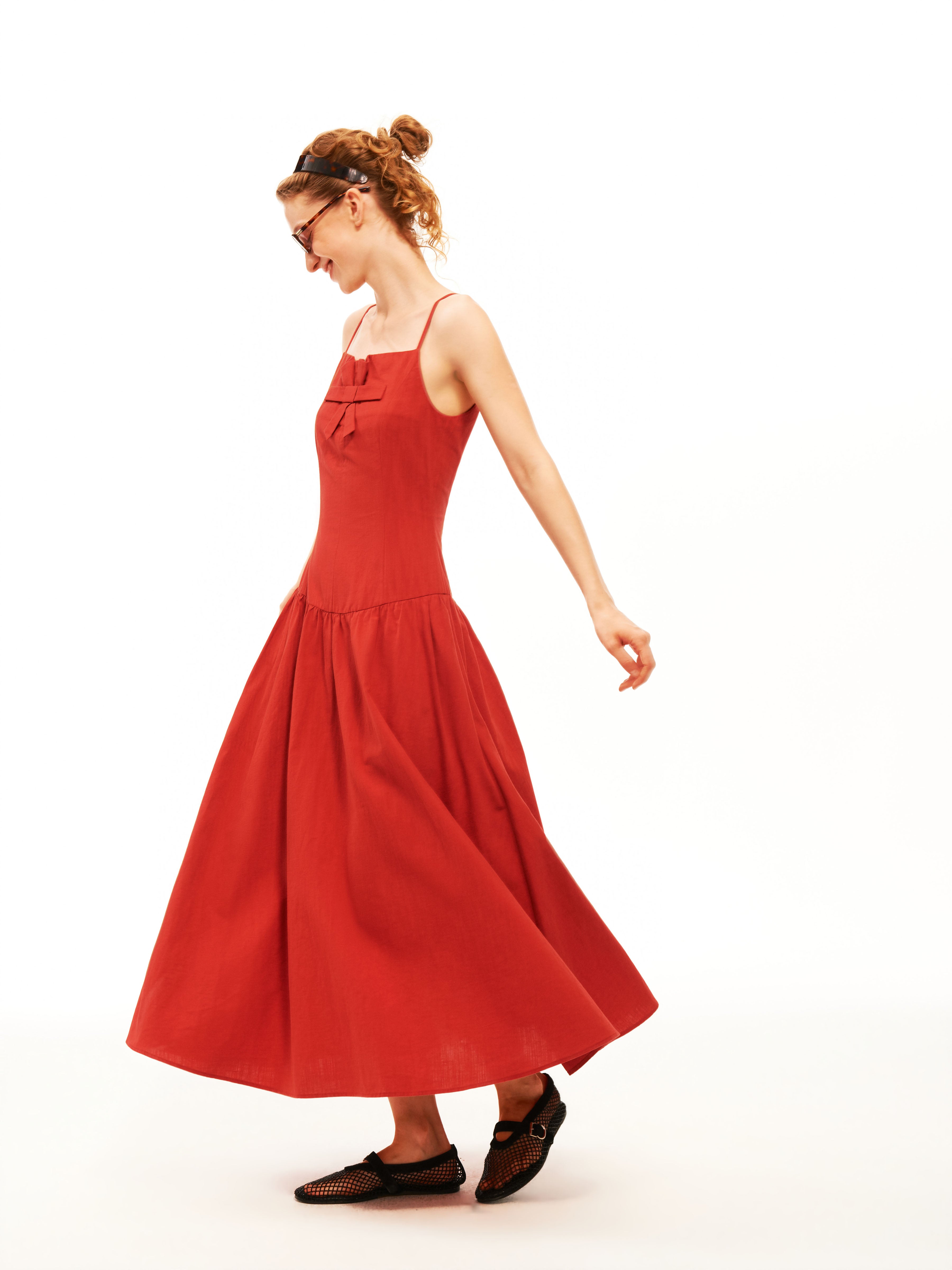 Sculpted Bow Linen Dress