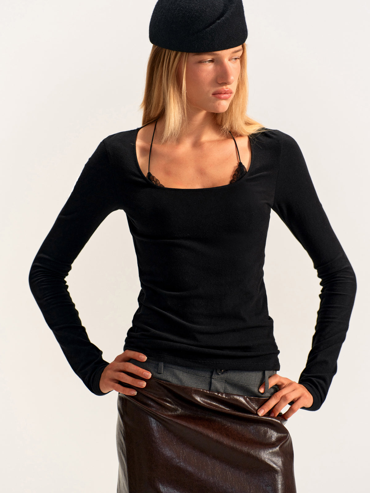 Linea Scoop-Neck Top