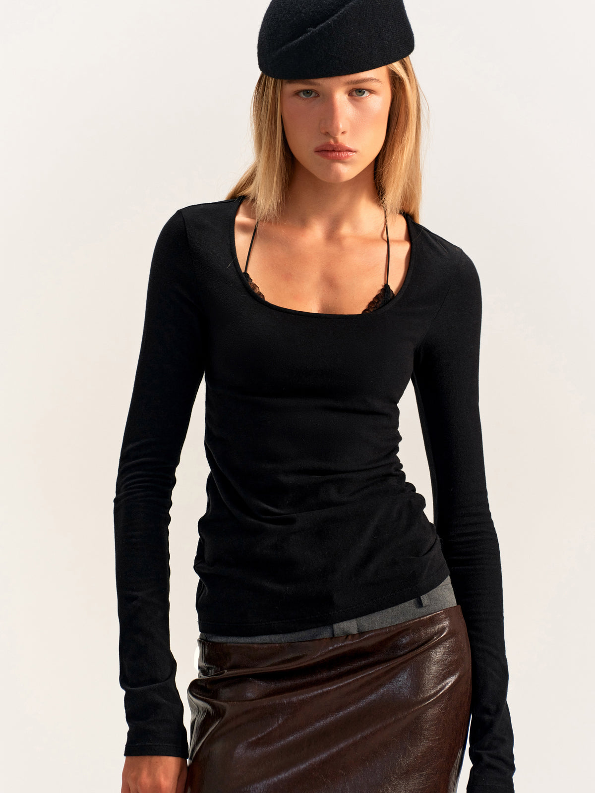 Linea Scoop-Neck Top