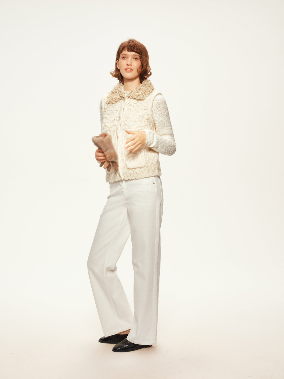 Eira Loop-Collar Vest