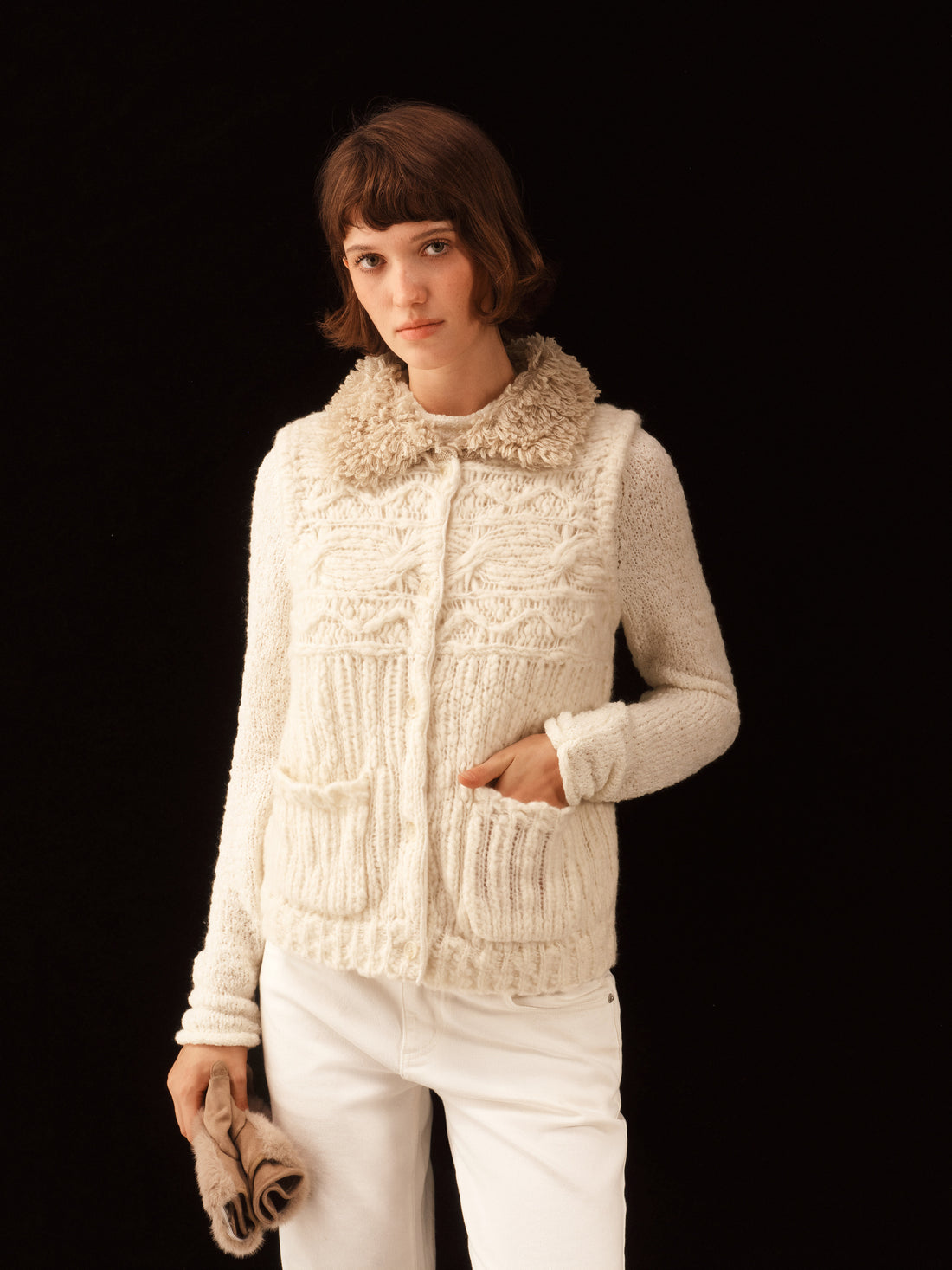 Eira Loop-Collar Vest