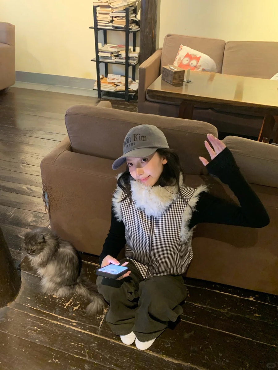 PUKI muse wearing this piece