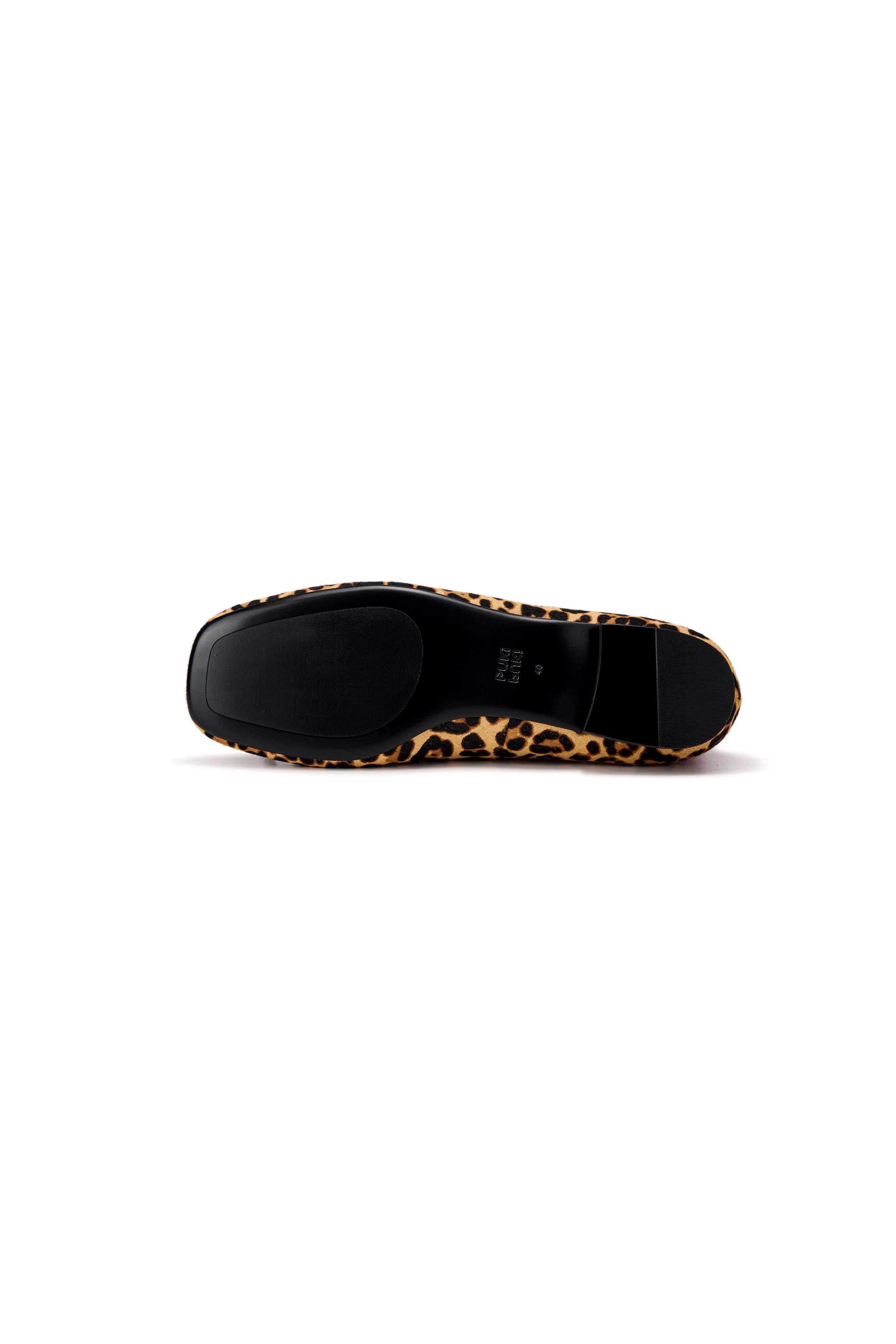 The Élan Leopard Flats