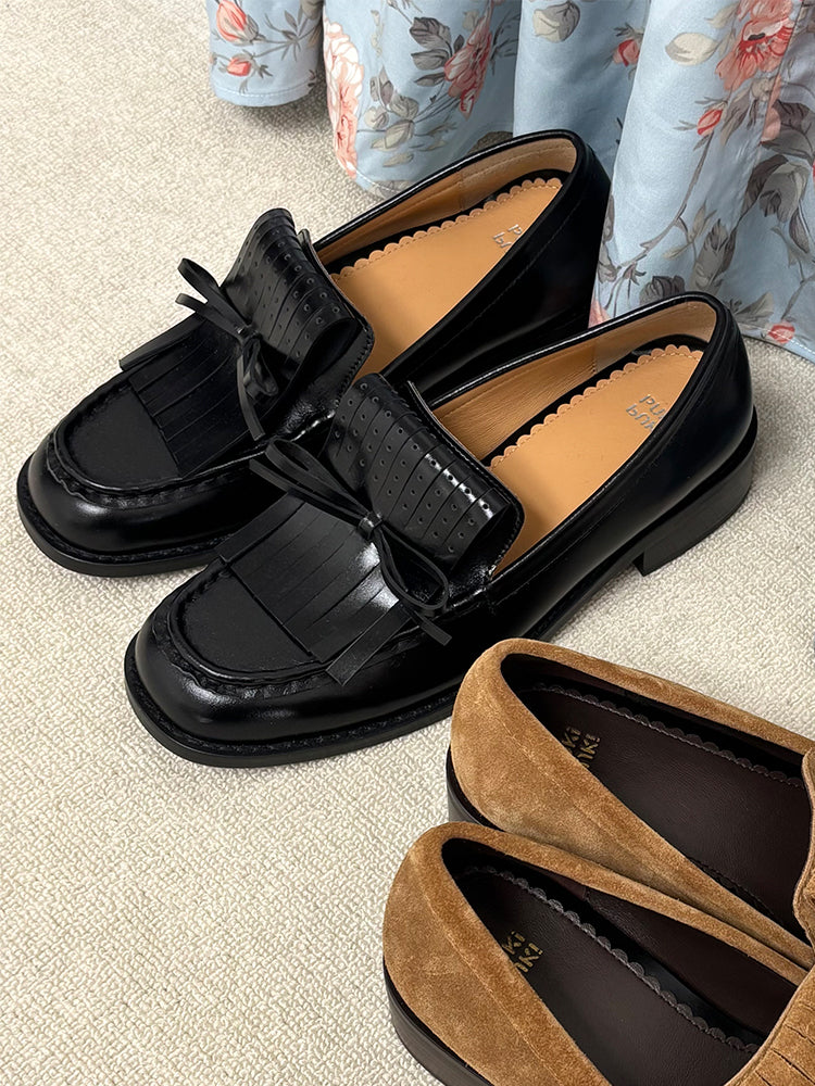 Tassel bow leather loafer