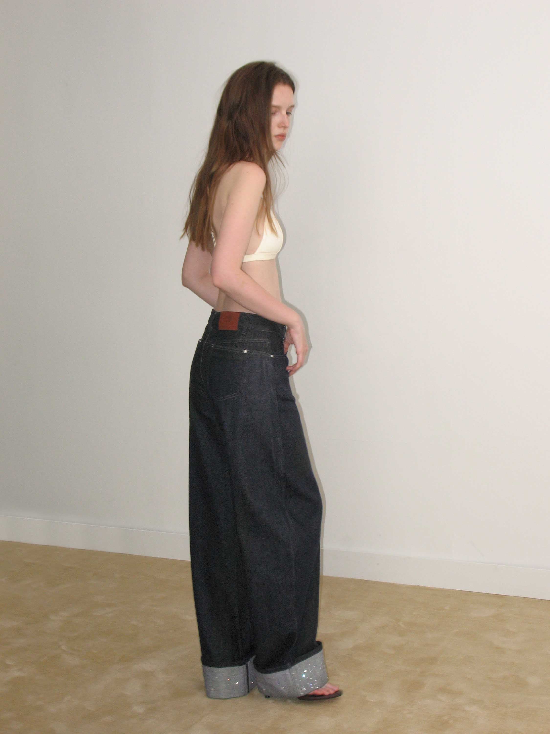 Indigo Round Jeans