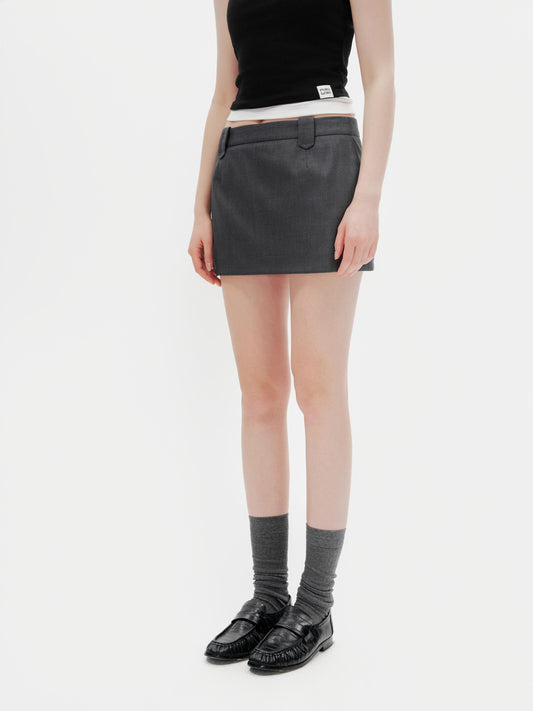 Low-Slit Skirt